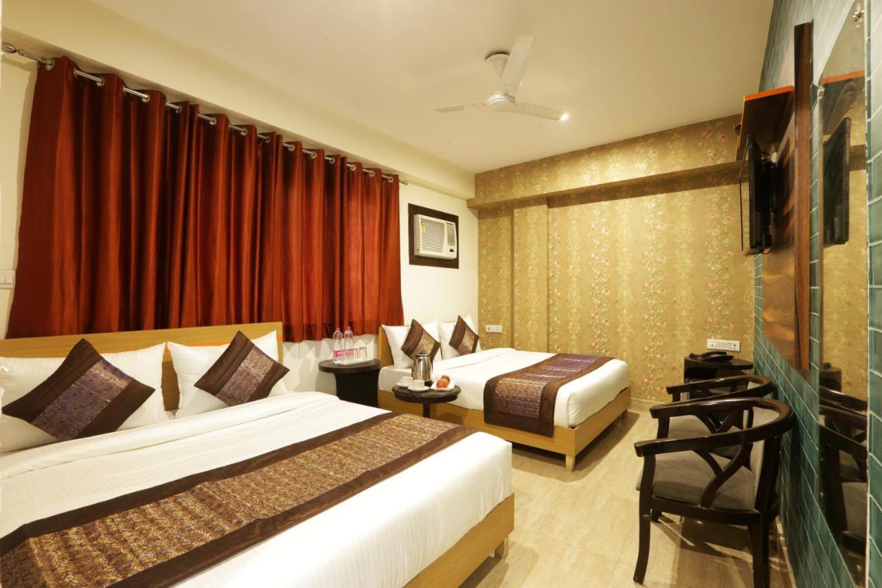 Hotel Classic Plaza At Delhi Airport Yeni Delhi Dış mekan fotoğraf