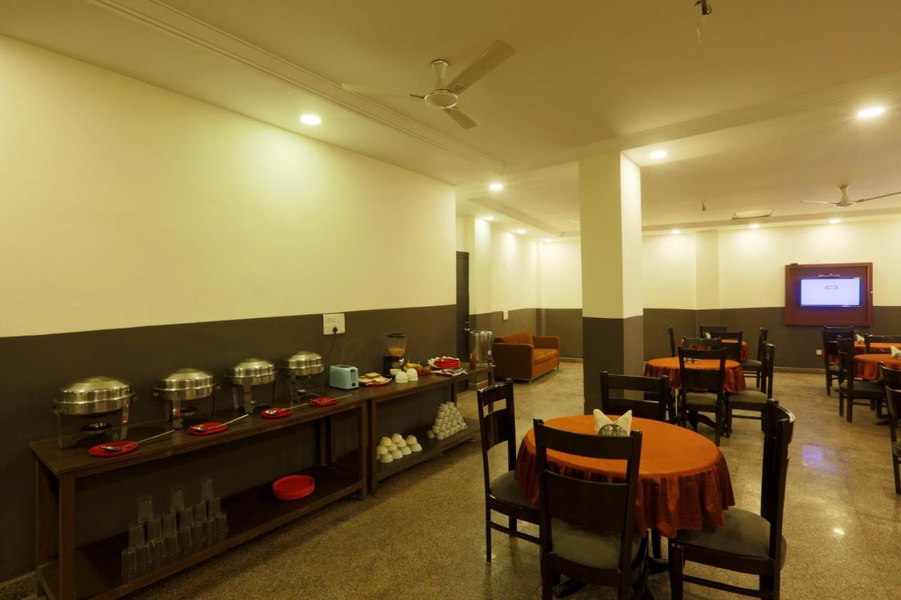 Hotel Classic Plaza At Delhi Airport Yeni Delhi Dış mekan fotoğraf